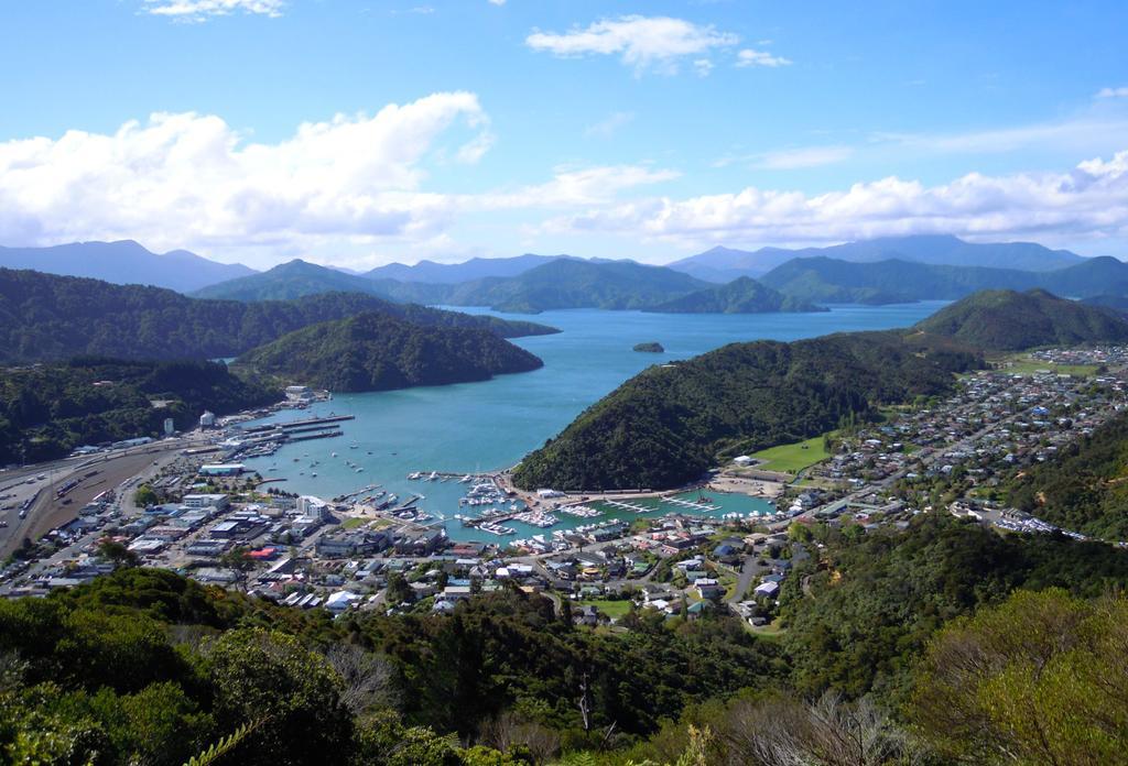 Close To Picton Town Экстерьер фото